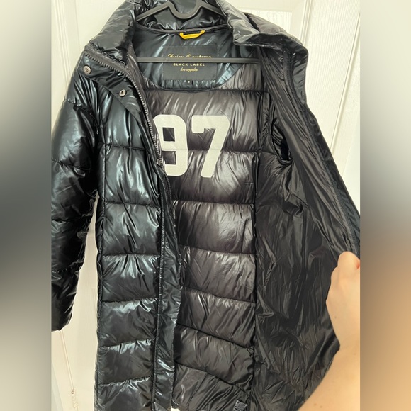 Juicy Couture longline padded jacket with logo back in shiny black - Picture 8 of 14
